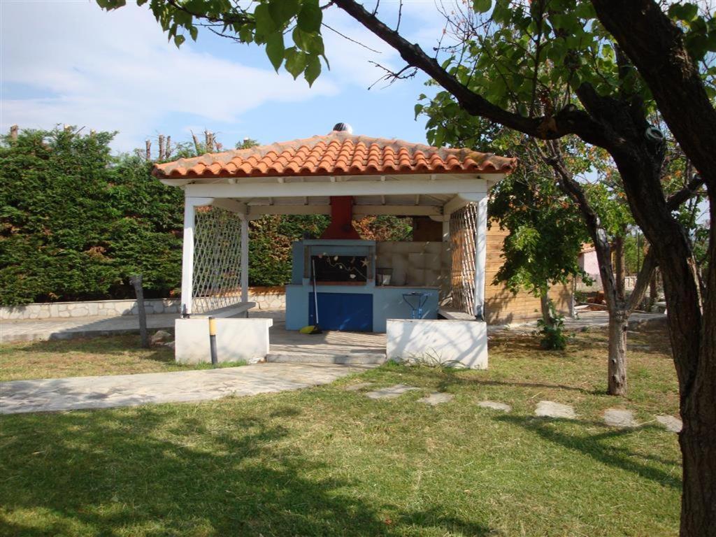 Wonderful House With Private Garden Villa Flojitá Kültér fotó