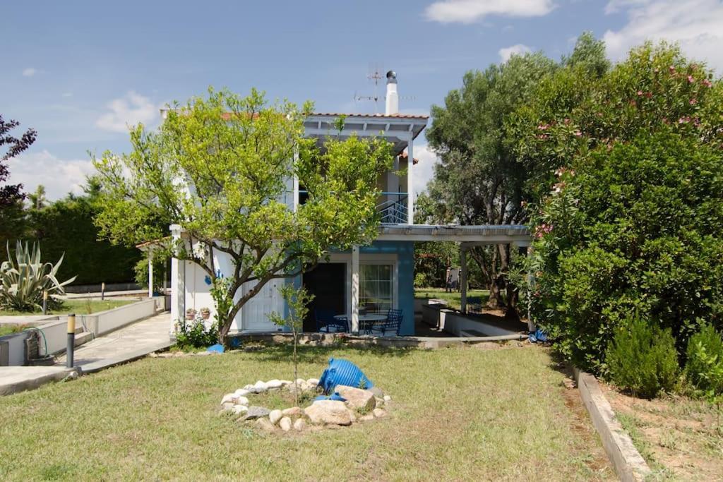 Wonderful House With Private Garden Villa Flojitá Kültér fotó