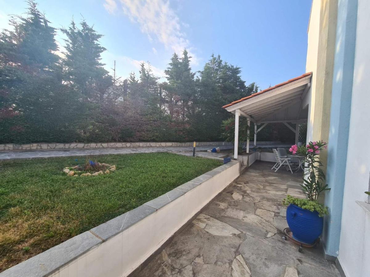 Wonderful House With Private Garden Villa Flojitá Kültér fotó